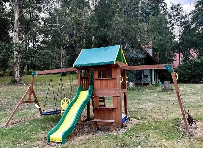 Tranquil Getaway Amidst Nature In Icy Creek