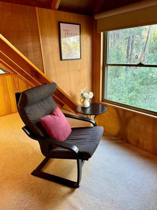 Tranquil Getaway Amidst Nature In Icy Creek Fumina